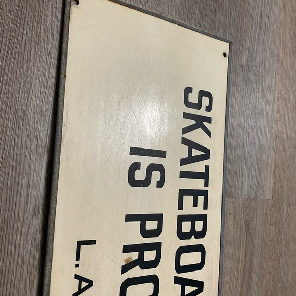 Vintage ‘Skateboard Riding is Prohibited’ Los Angeles 1970’s Metal Large Sign - Picture 2 of 11